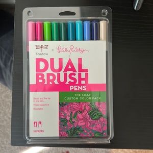 Lilly Pulitzer pens